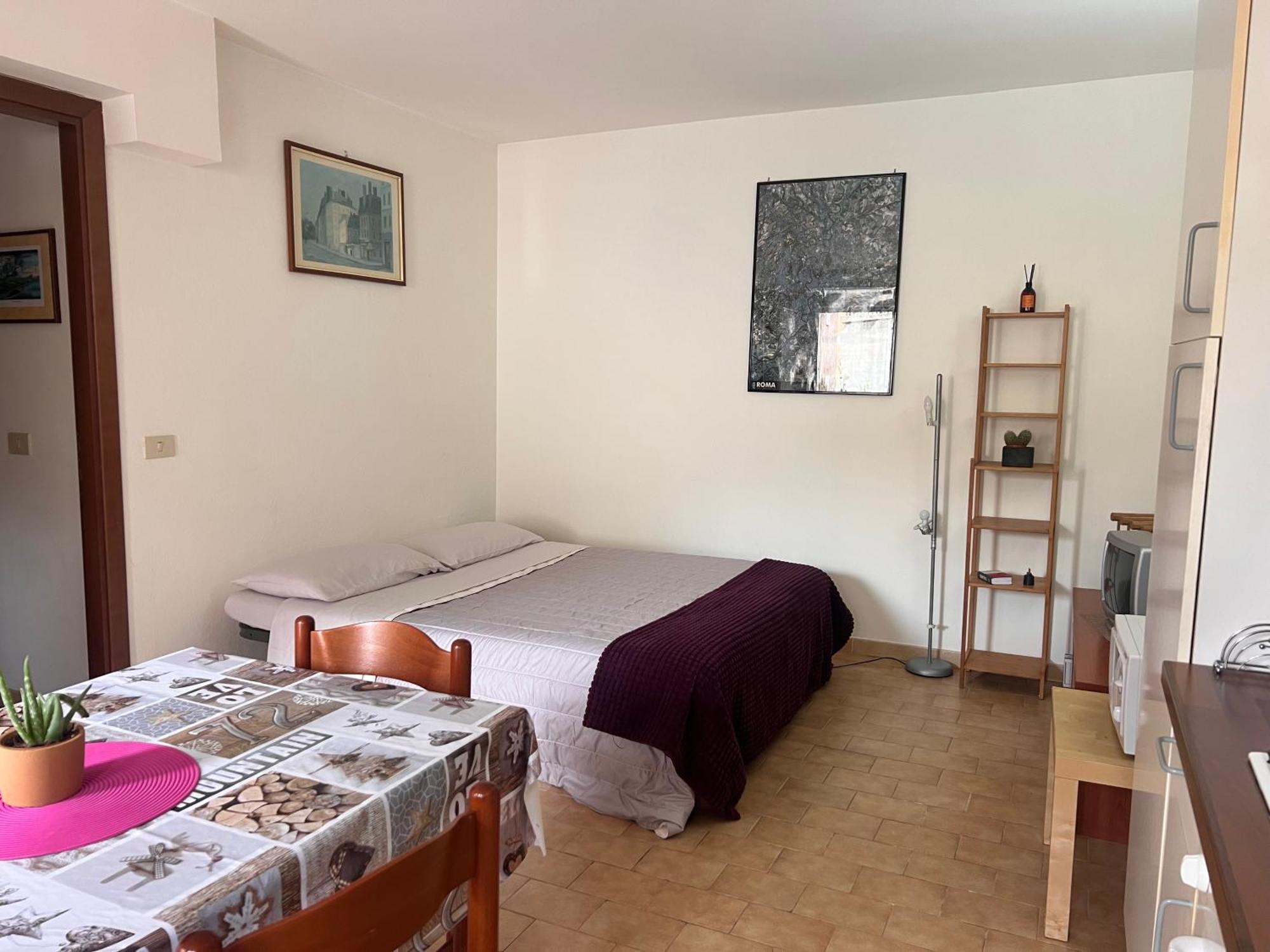 Apartment Studioflat Battistini Rom
